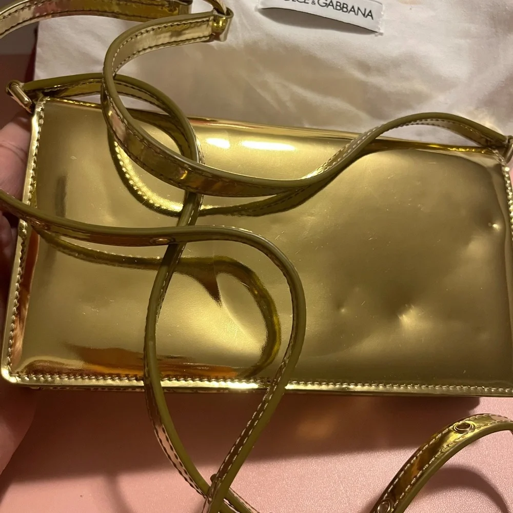 Dolce & Gabbana Mirrored WOC - Picture 5 of 5
